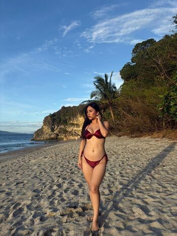 Allysa Amogues