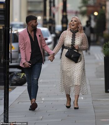 Amelia Lily