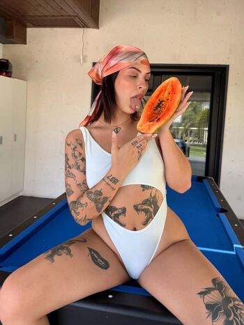 Angela Carrizo