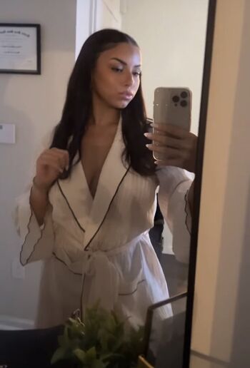 Arianna_tyler