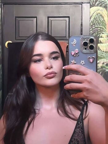 Barbie Ferreira