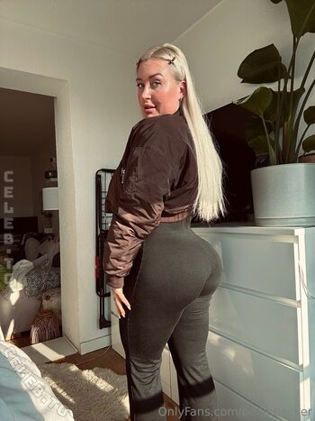 Bella Becker