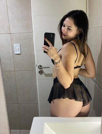 chloeecarterxo