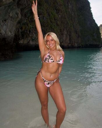 Courtney Shaw