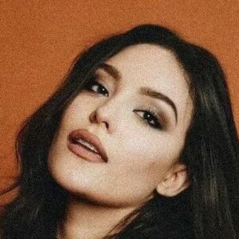 Daniela Flores