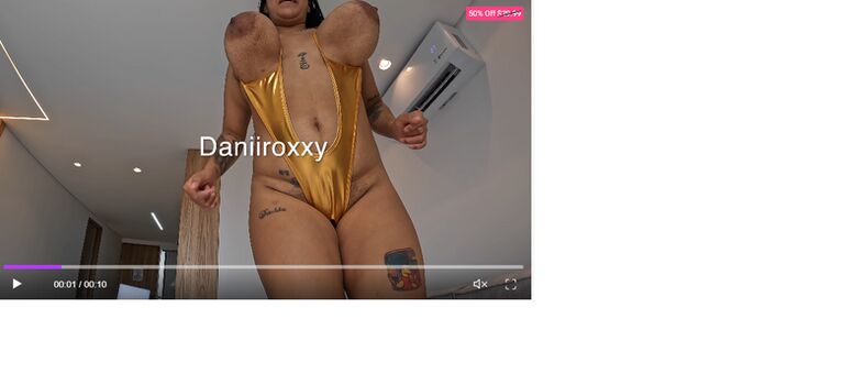 DaniiRoxxy1