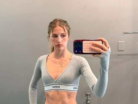 Indi Star