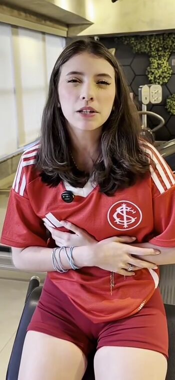 Isabele Machado Alves