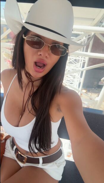 jasmine_lillyyyy