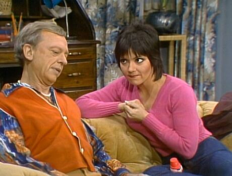 Joyce Dewitt