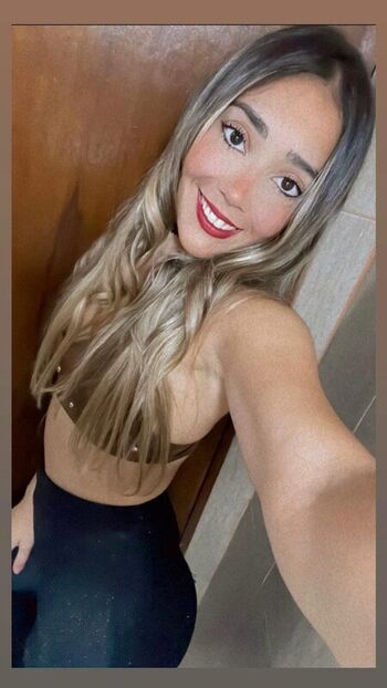 Karen Fiorella Espinoza
