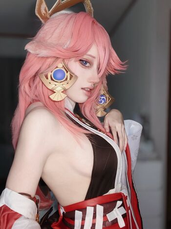 leda_ll003