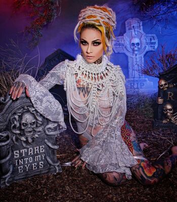 Lena Scissorhands