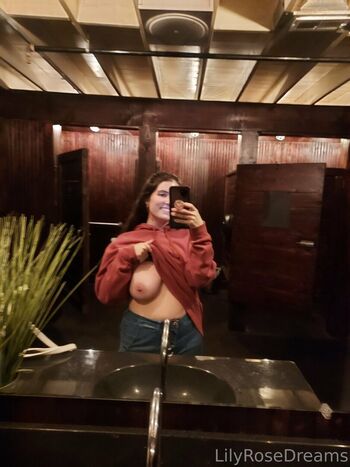 lilyrose71