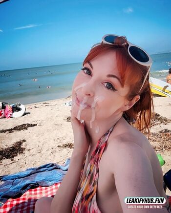 Lisa Foiles