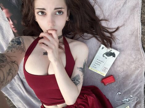 M.uselessbeauty