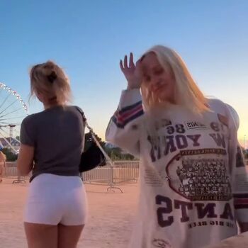 Maika Monroe