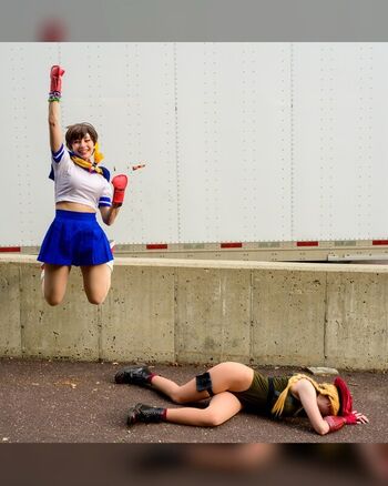 mimidoescosplay