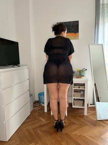 Miniquehottie