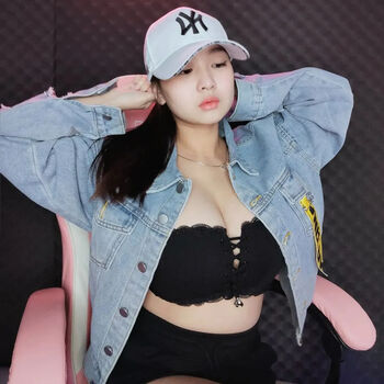 MonicaJeyincaNatasya