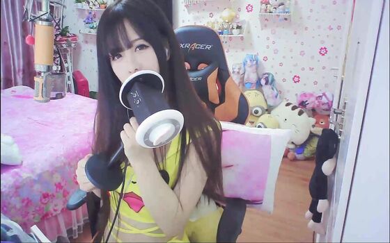 Nana ASMR