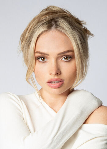 Natalie Alyn Lind