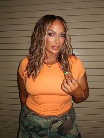 Nia Jax