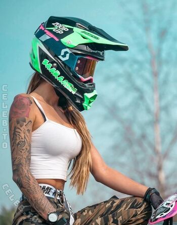Saaraazh / Sara Aydin