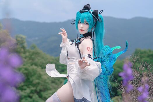 Saya Scarlet