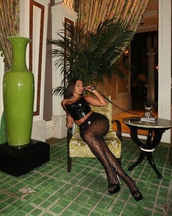 Shey Starr
