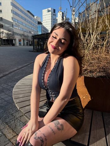 Siennaastarr