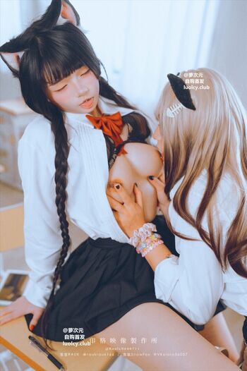 Snowfox_love_cosplay