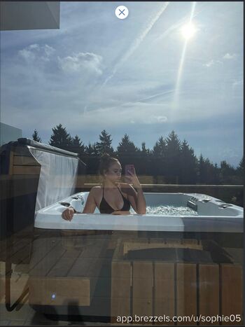 _.sophie05._