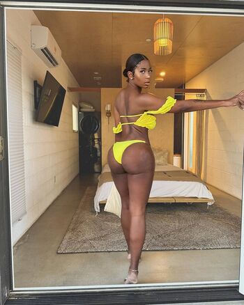 Tia Becca