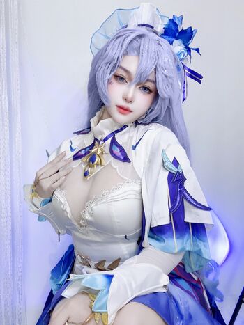 Violet Airis