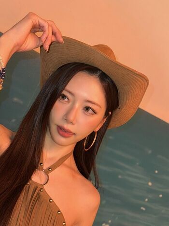 WomenK-pop